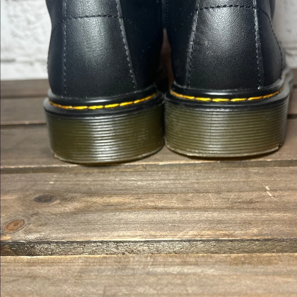 Dr Martens 1460 junior softy T leather lace up boots size 2